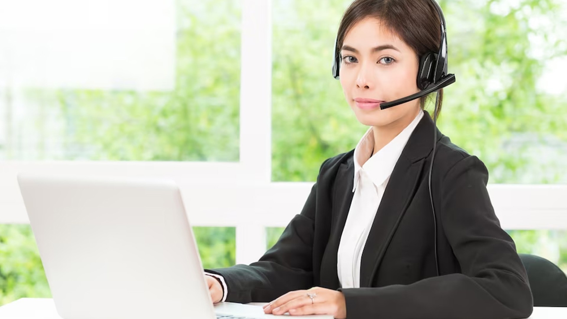 Hình ảnh hỗ trợ khách hàng của luck8885