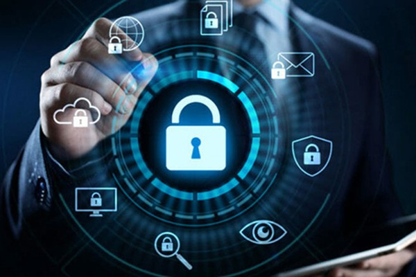 Biểu tượng bảo vệ dữ liệu cá nhân trên nền kỹ thuật số